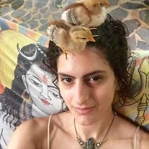 Meet your Posher, Rachelle